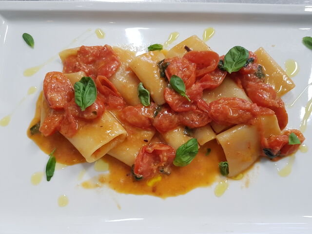 Paccheri allo scarpariello 