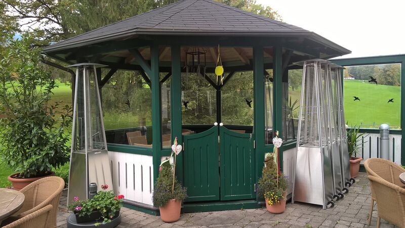 Pavillon auf der Terasse