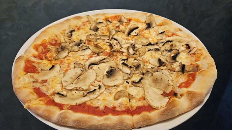 Pizza Funghi