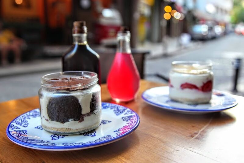 Oreo'lu ve Çilekli Magnolya Tatlıları