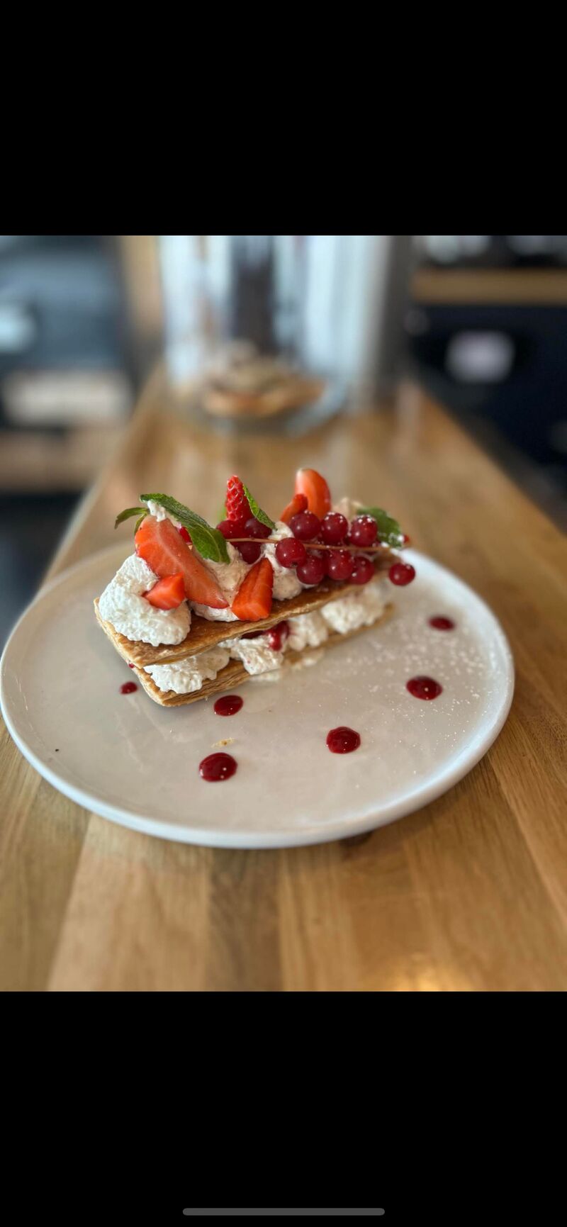 Millefeuilles vanille fruits rouges 