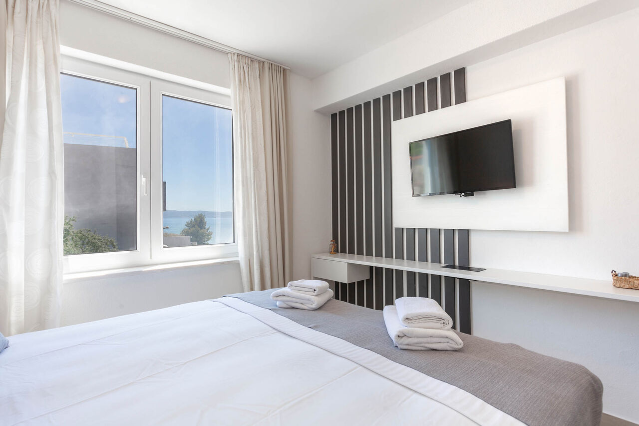 Double Room Sea View Bedroom 