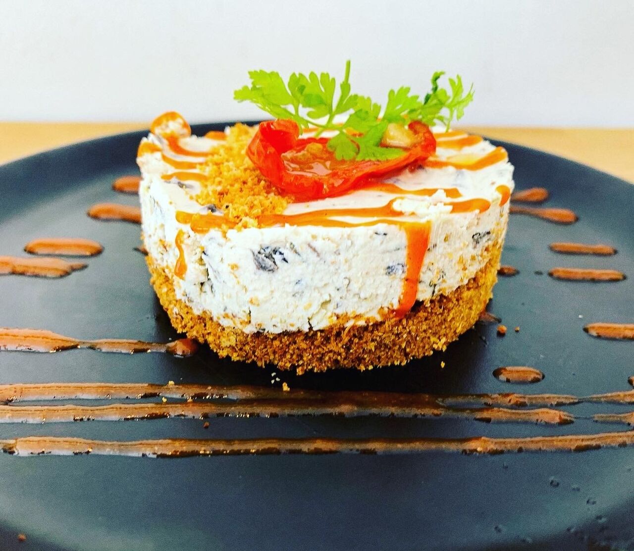 Cheese cake salé aux chèvres et olives 