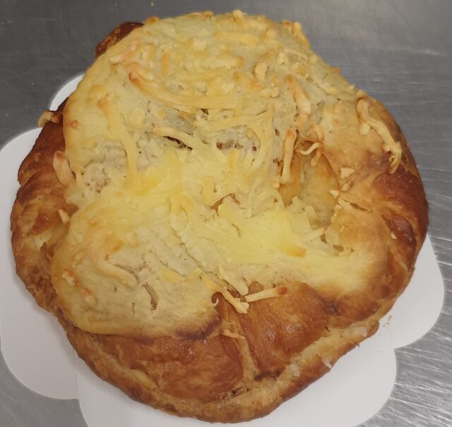 Croissant au jambon
