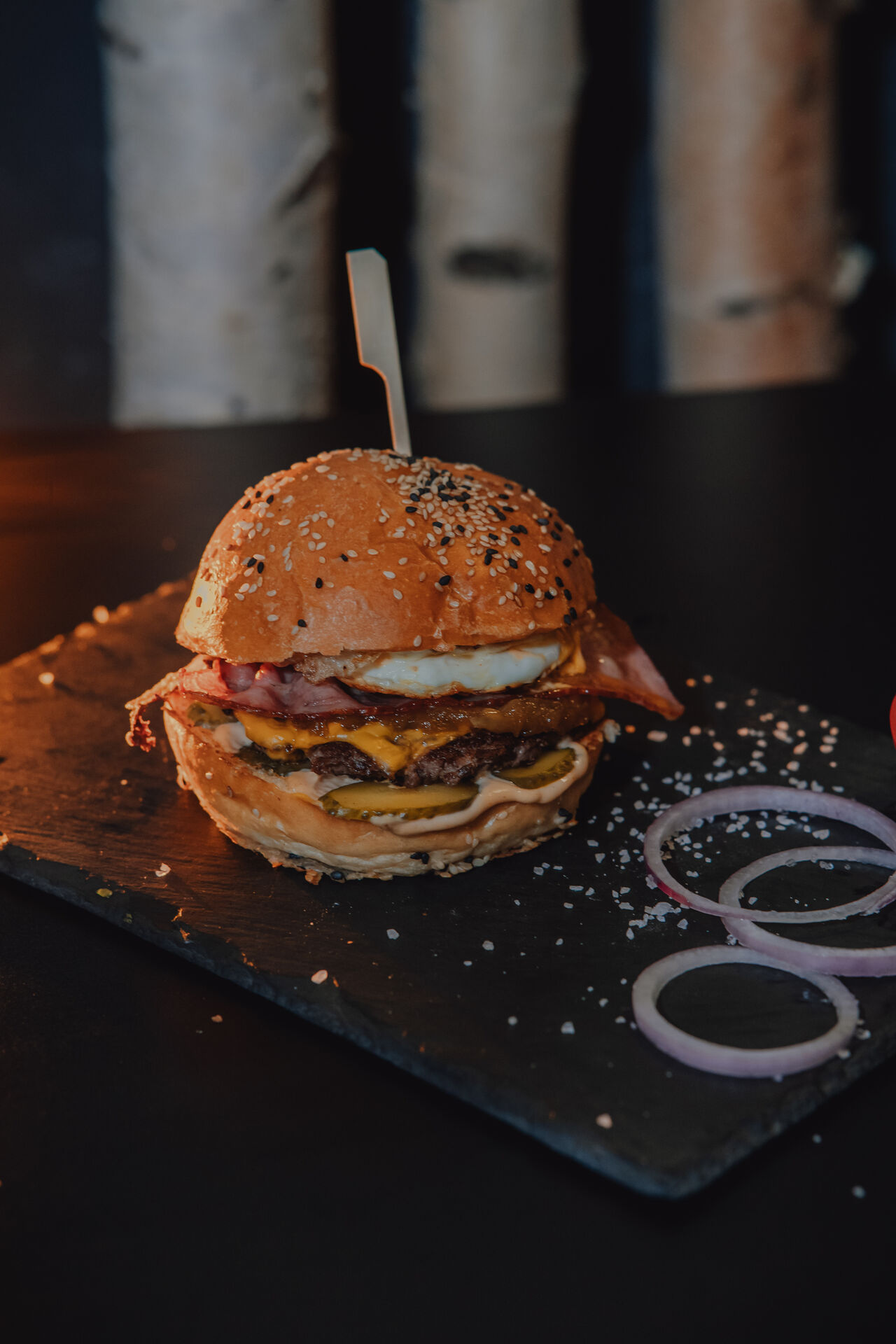 🍔 Burgerul Andrei🔥– gustul semnătură Burgers & More by Andrei! 💚