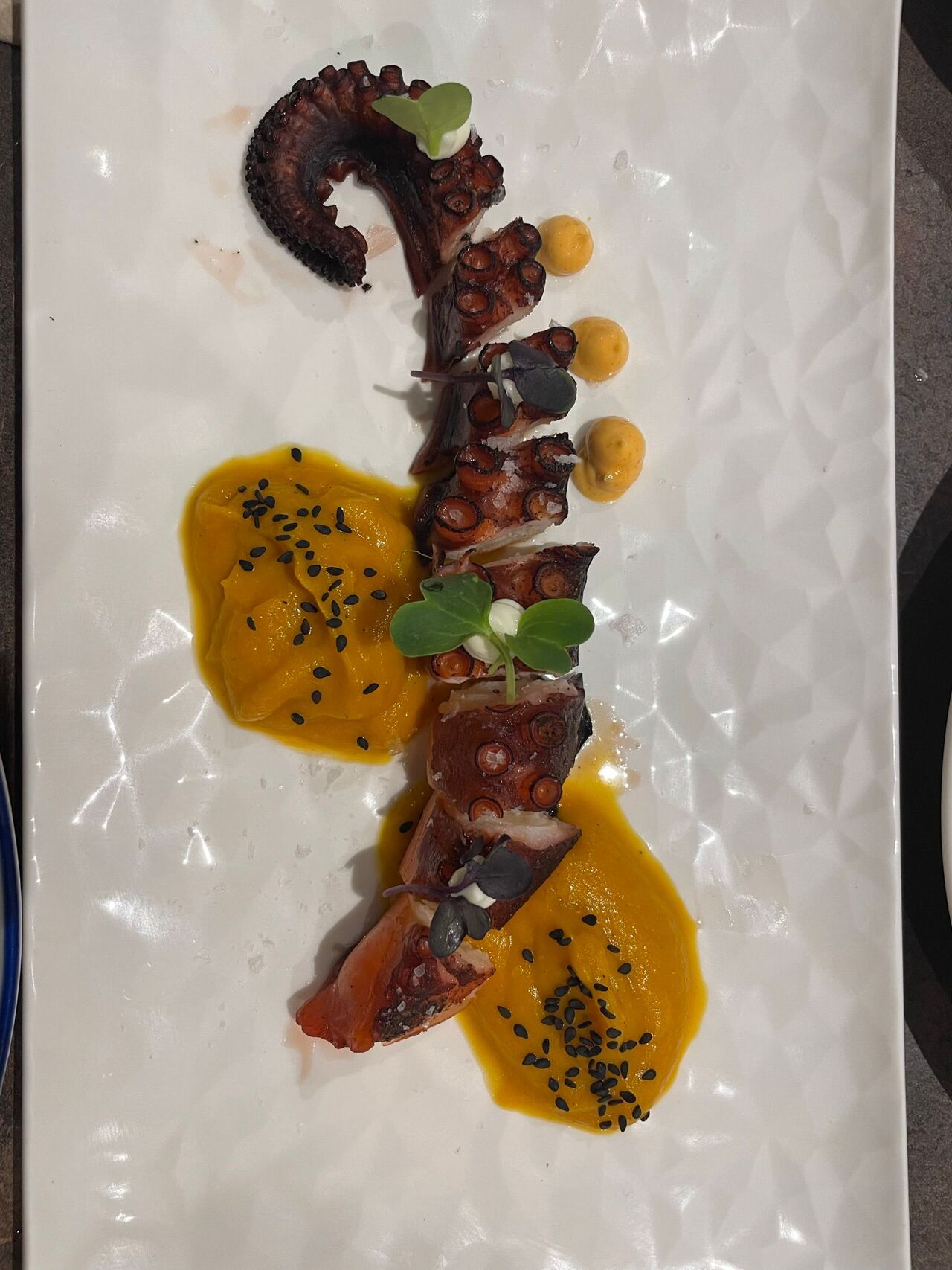 Pulpo con parmentier de boniato 