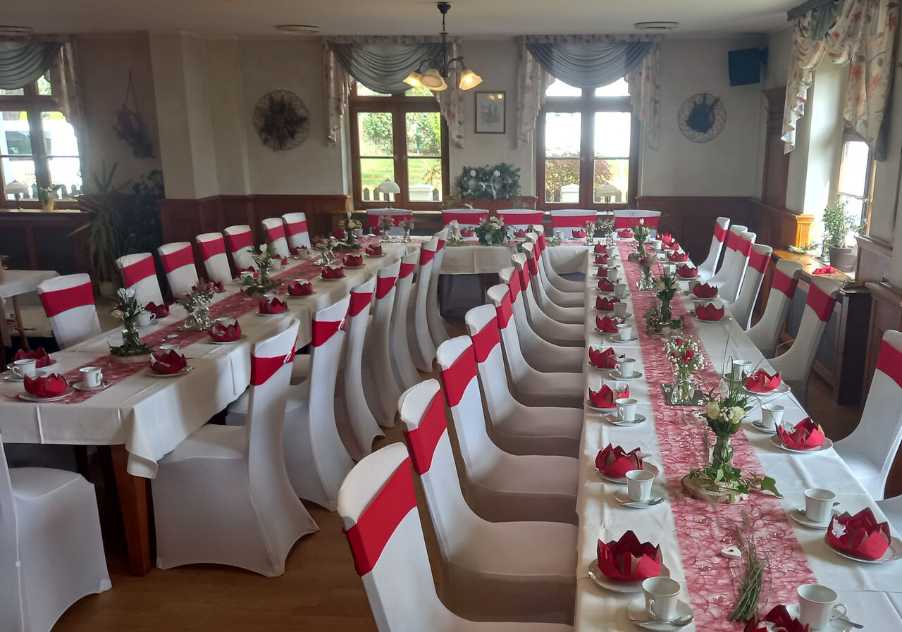 Festlicher Salon für rauschende Feiern