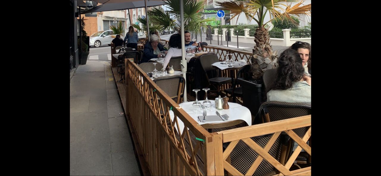 La terrasse du bistrot du parisien
