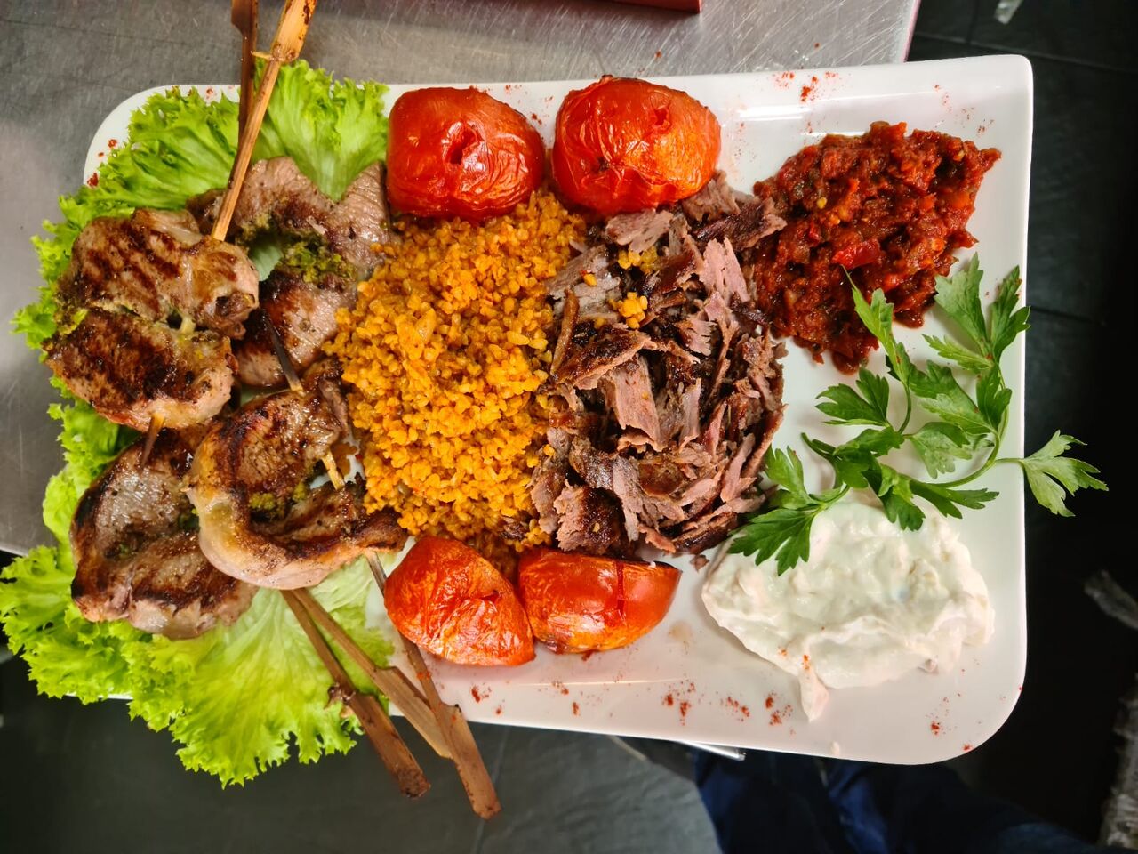 Grillteller gemischt mit Dönerfleisch