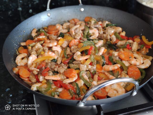 Sauté de légume aux crevettes