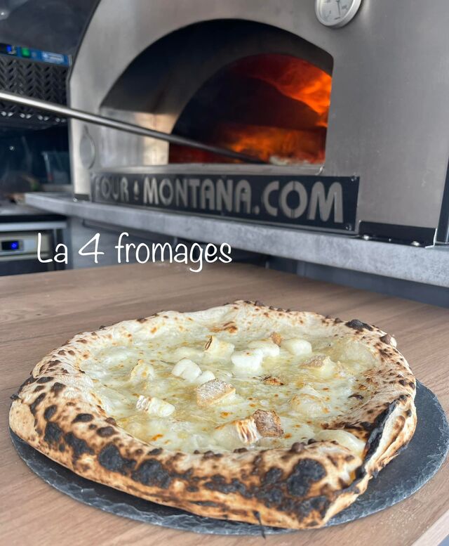 4 fromages : parmesan, mozzarella , gorgonzola et chèvre