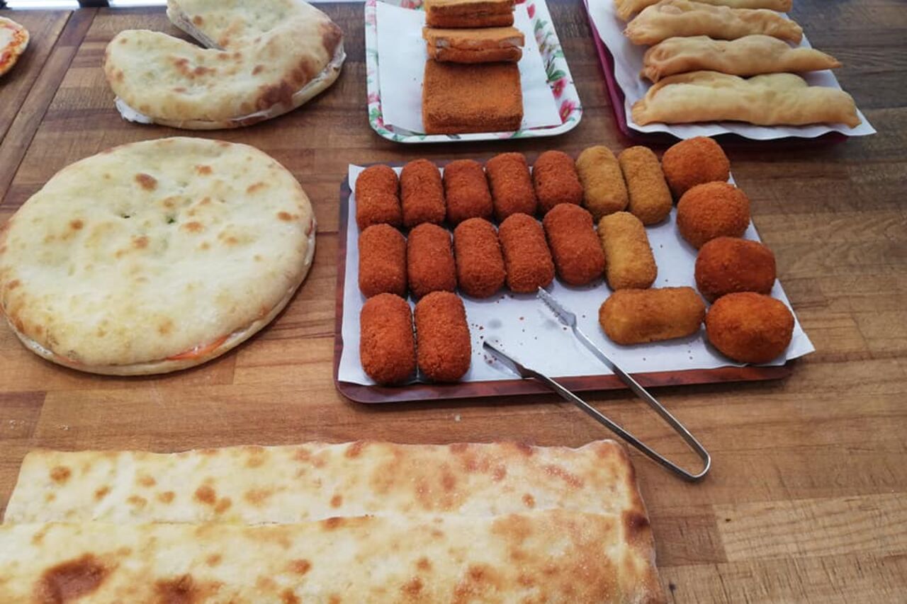 La pizza ve la portiamo noi!