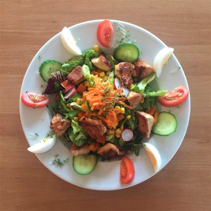 Outback Salat mit Putenbrust