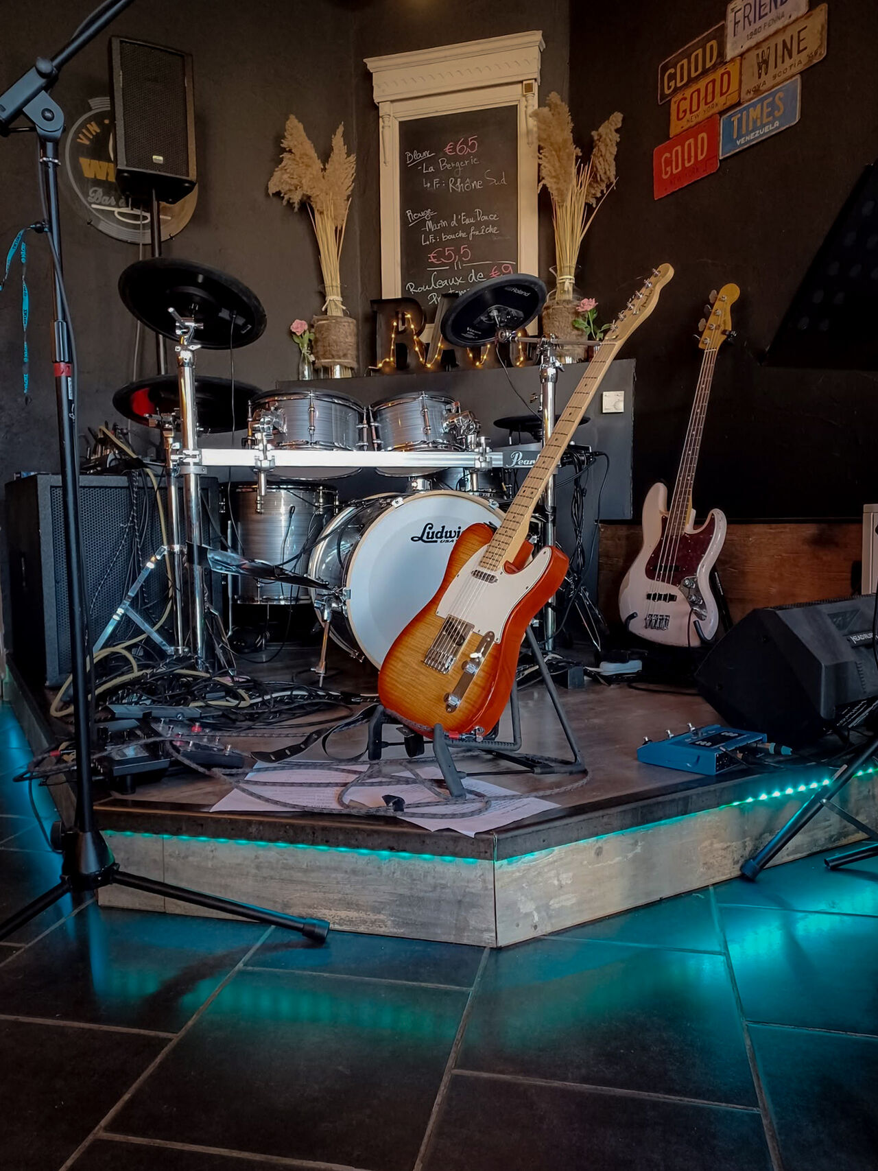 Broken Arms in concert
