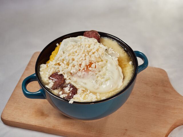 Bulz Ardelenesc cu cârnați afumați