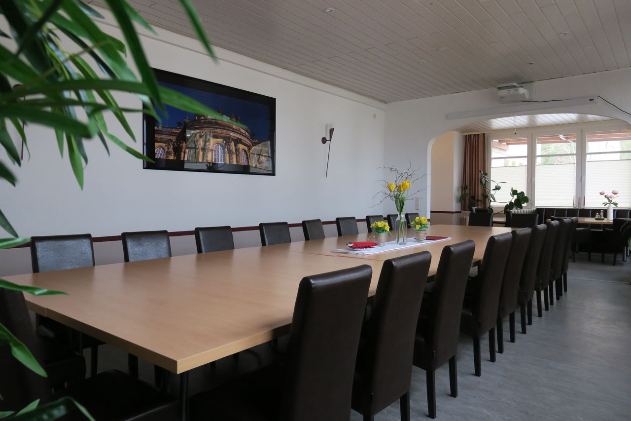 Feiern und Seminar mit moderner Medienanlage