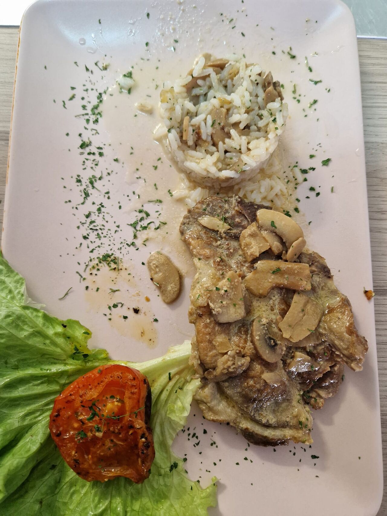 cote de porc forestière et son riz