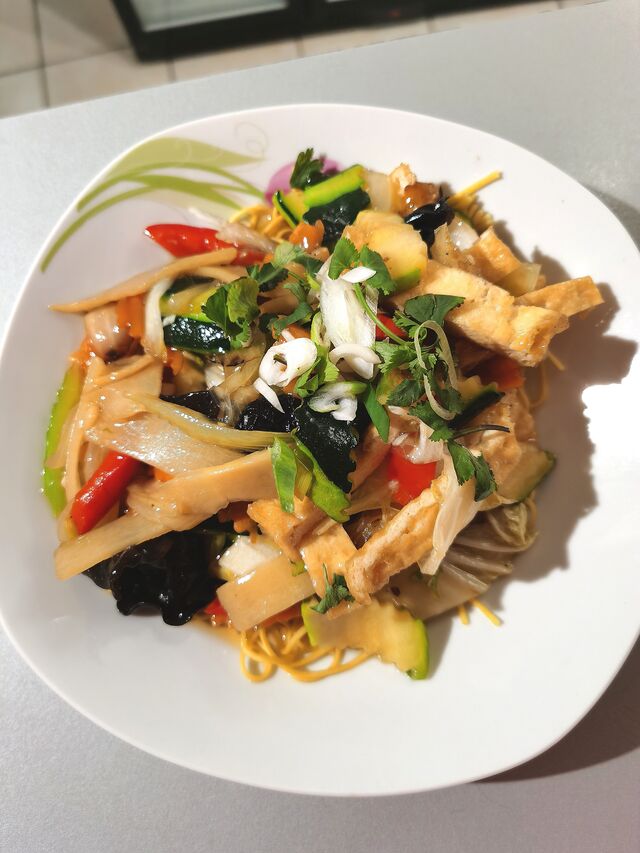 Nouilles sauté aux légumes
