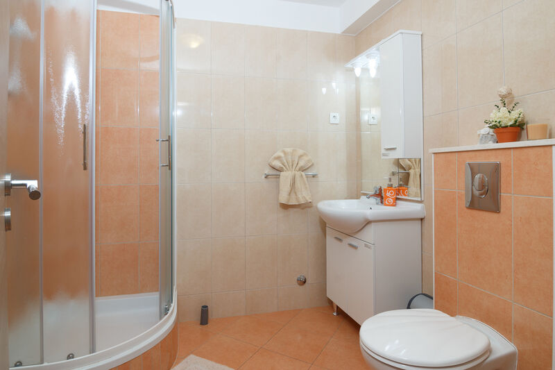 Apartment No.3 Bathroom