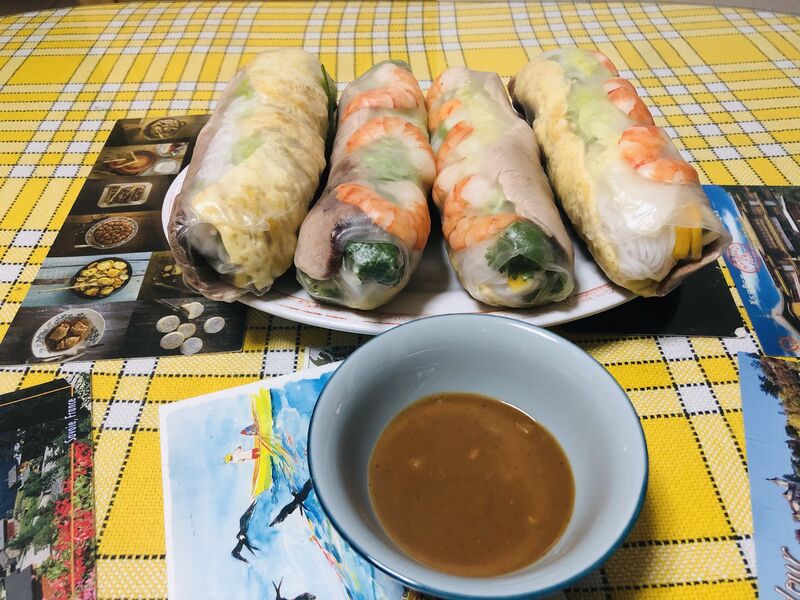 Rouleaux de printemps, sauce CMA 4 €/pièce