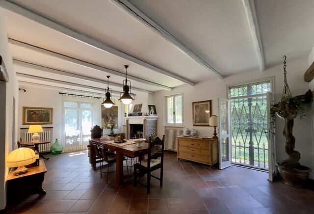 Breakfast Room, wide angle view