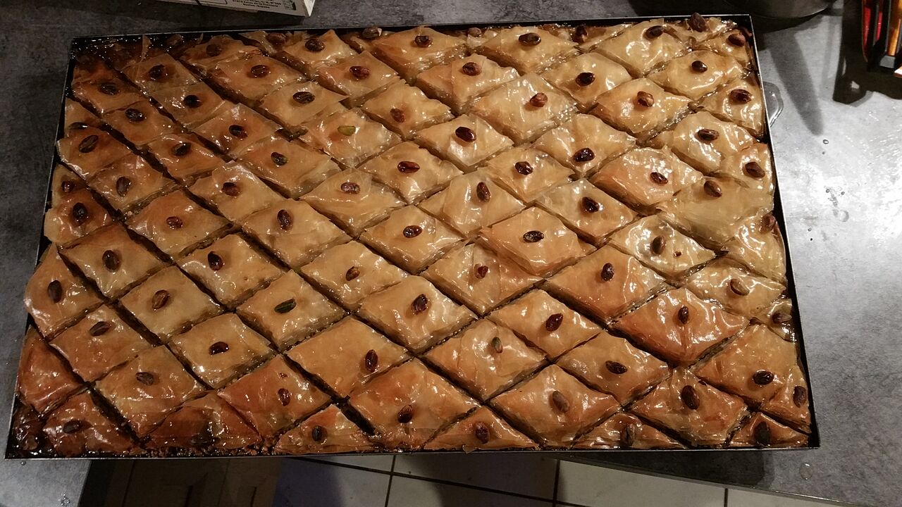 Baklavas amandes pistaches et miel fleur d'oranger.