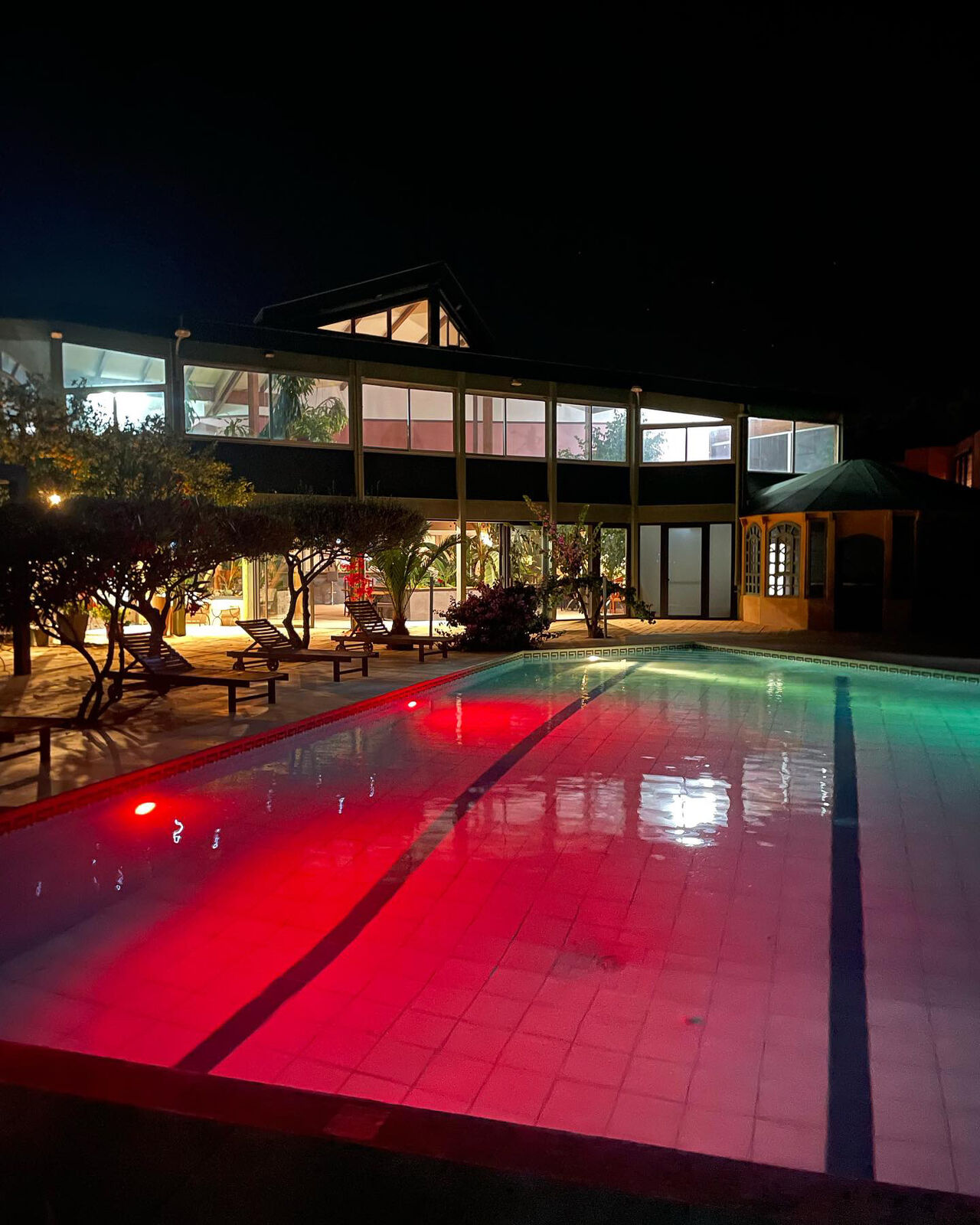 Piscine dés que le soleil se couche 