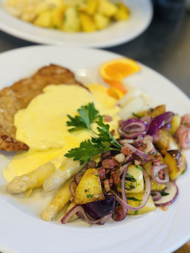 Schnitzel mit Spargel 