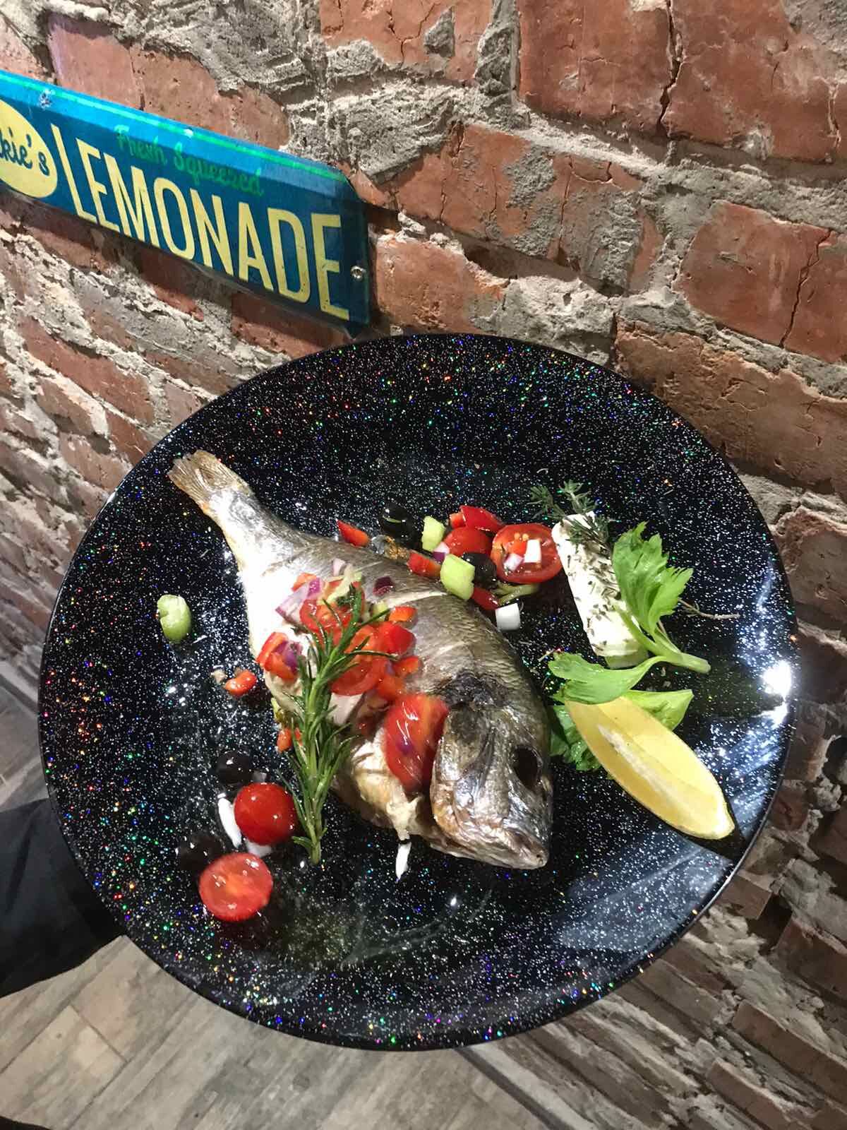 Дорадо з овочами: той випадок коли краса поєднана із смаком 