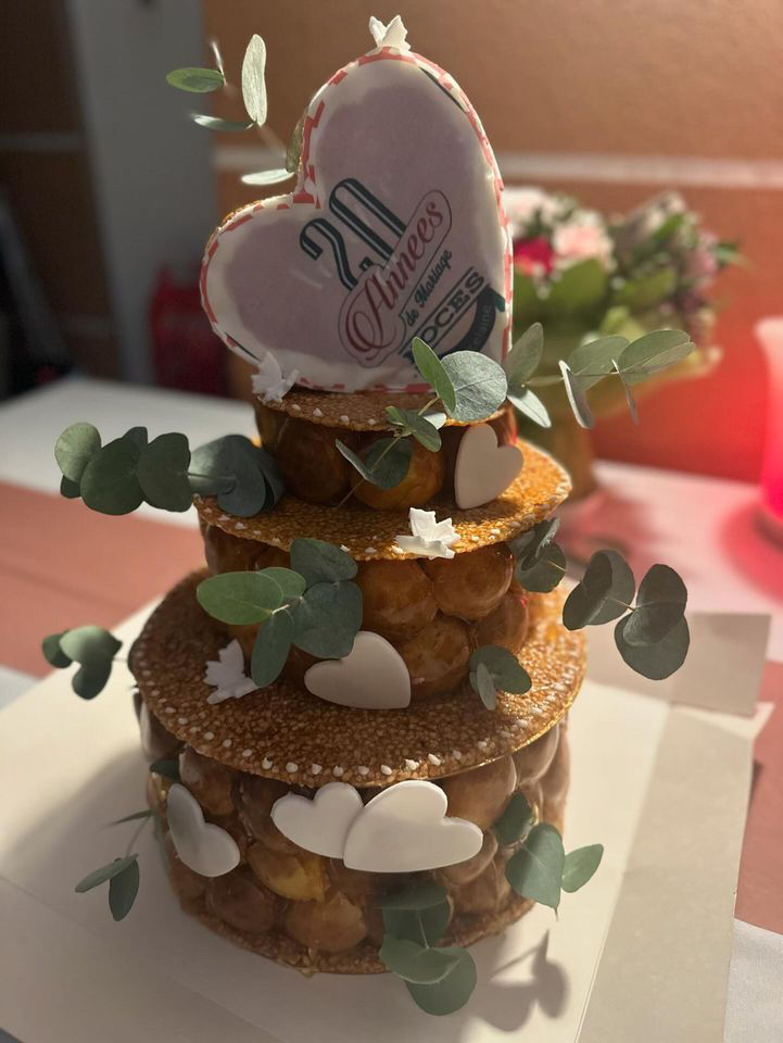 PIECE MONTEE BURN CAKE