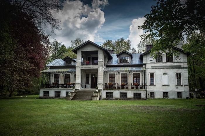Willa Kaprys - Grodzisk Mazowiecki | Restauracja blisko mnie ...