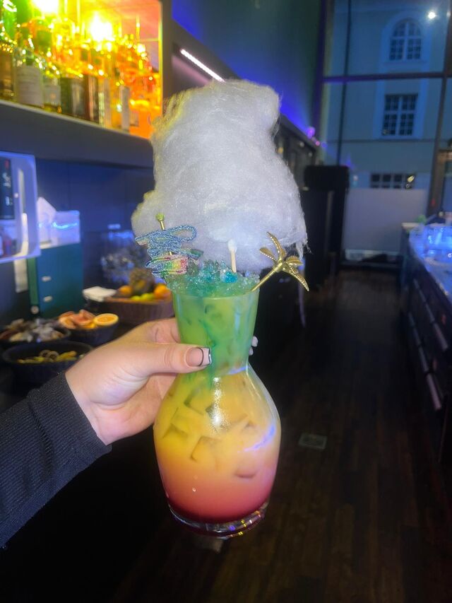 Rainbow Cocktail (ohne Alkohl, dafür viel Zucker)