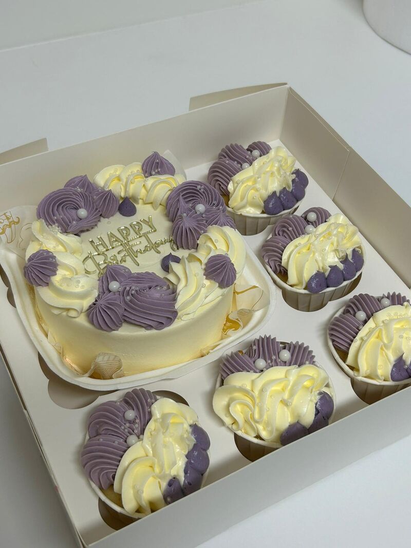 BentoCake + Cupcakes