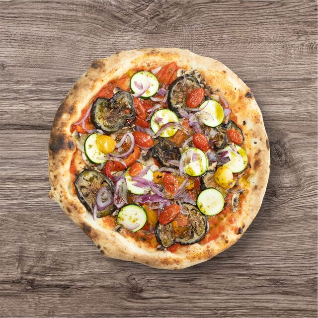 Vegan ▪ 14€ : tomate, champignons, aubergines grillées, poivrons cuisinés, courgettes, oignons rouges, tomates cerises, basilic