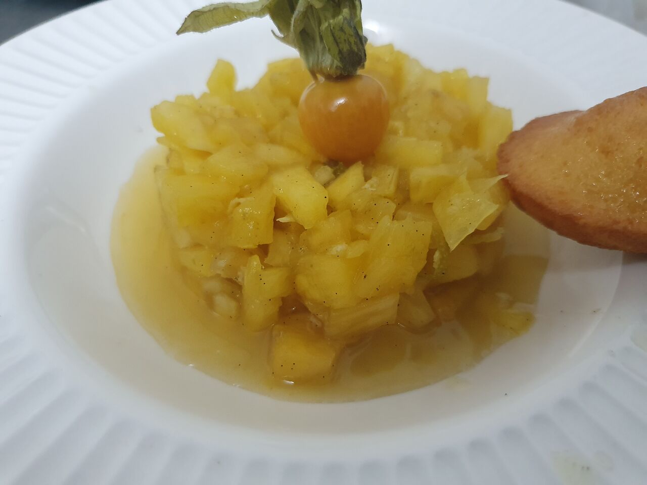 Tartare d ’ananas citron cert gingembre 