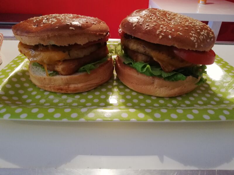 Nos burger fish au orix de 8.50 euros 