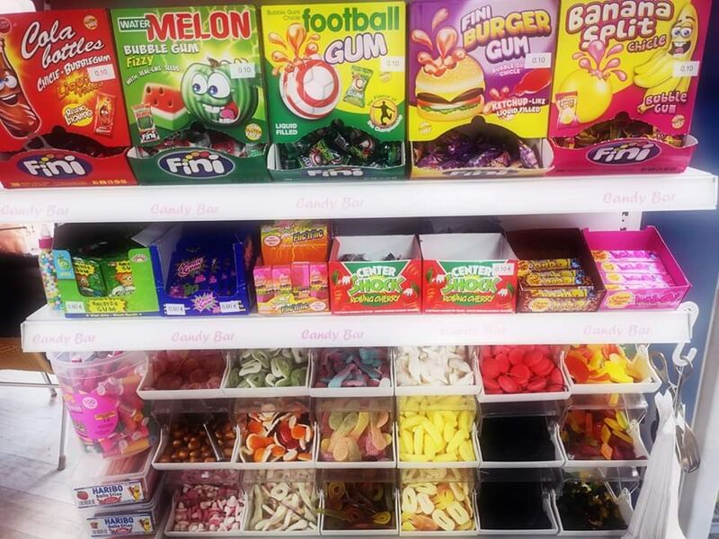 Unsere Candybar mit vielen leckeren Süßigkeiten.. 