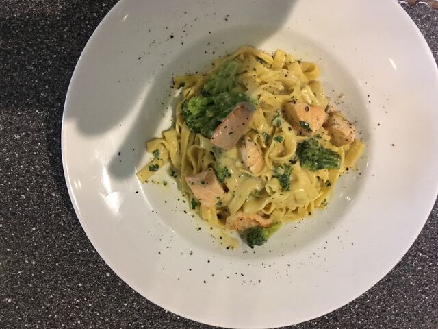 Tagliatelle Lachs