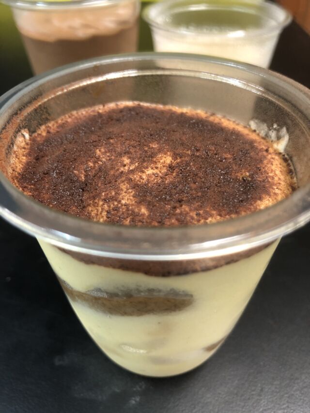 Tiramisu café
