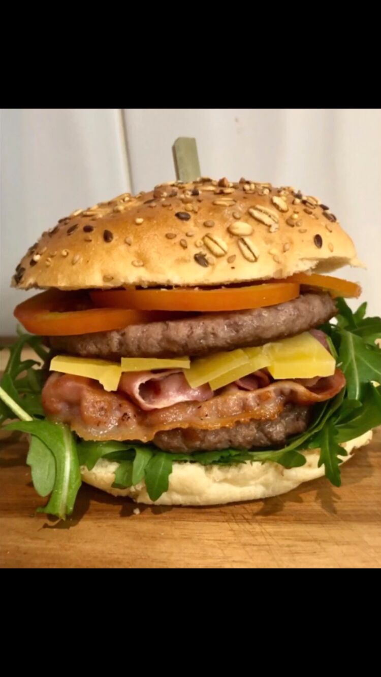 Double montagnard burger