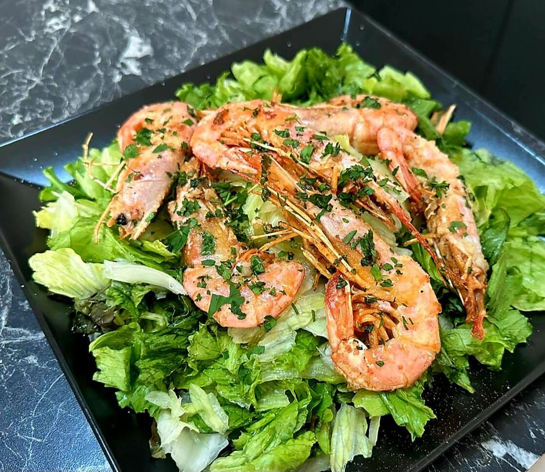Gambas auf Salat