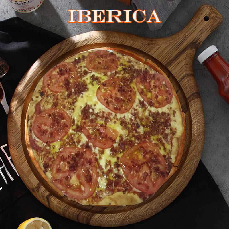 Tomate Base, Queso, J.Serrano, Tomate Natural y Aceite de Oliva.