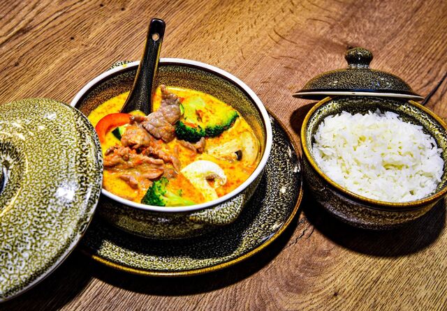 Cà ri vàng (jemně pálivé)