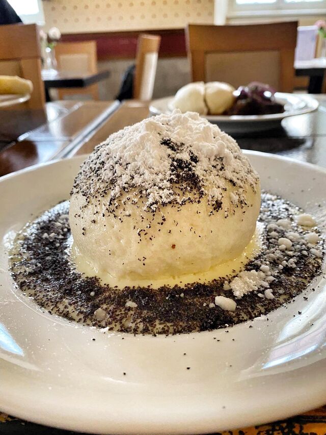 Pařený kynutý knedlík