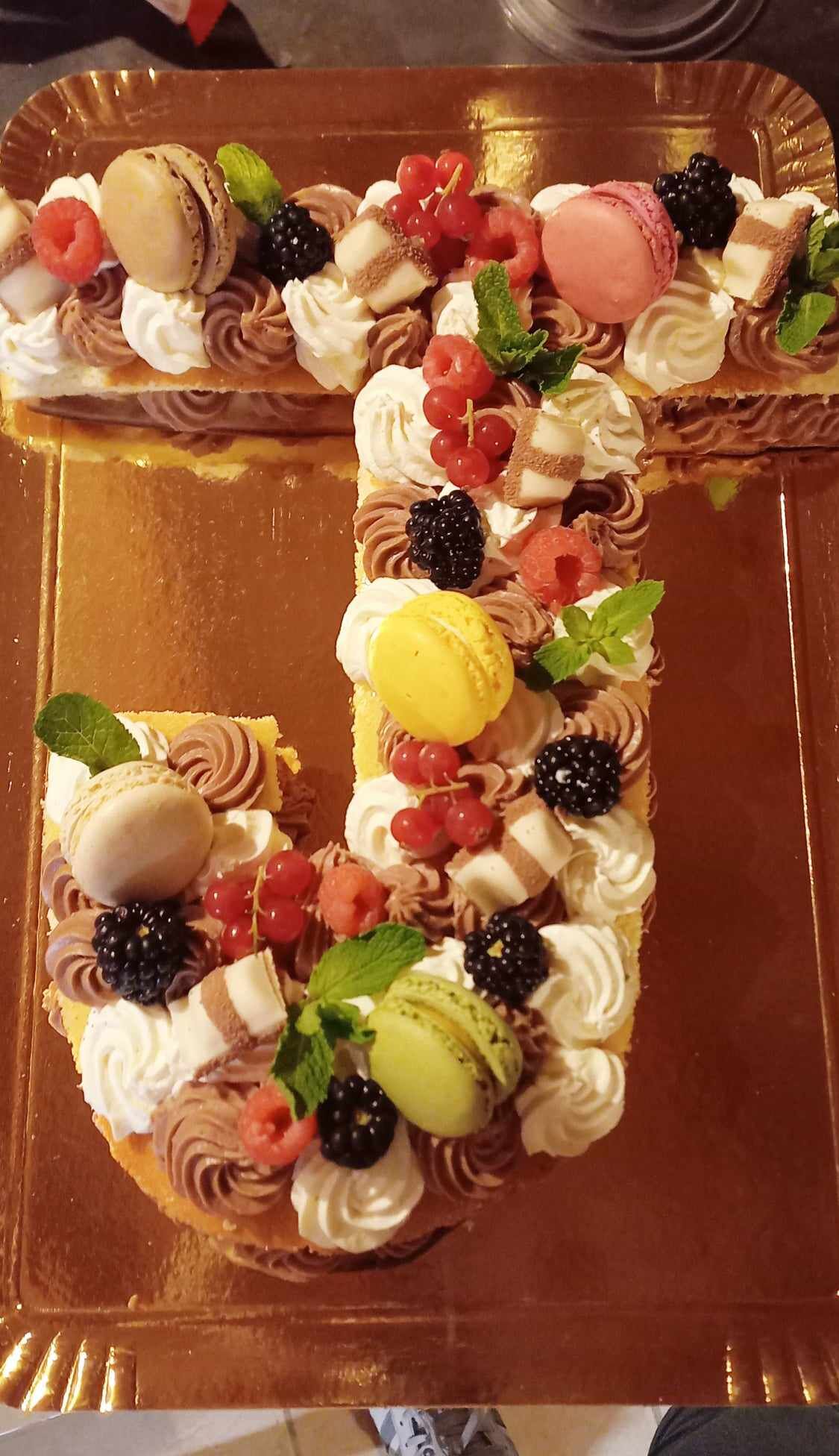 Number cake kinder bueno