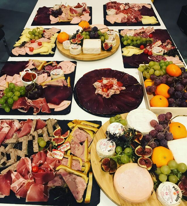 Commande entreprise à emporter pour accompagné son beaujolais !