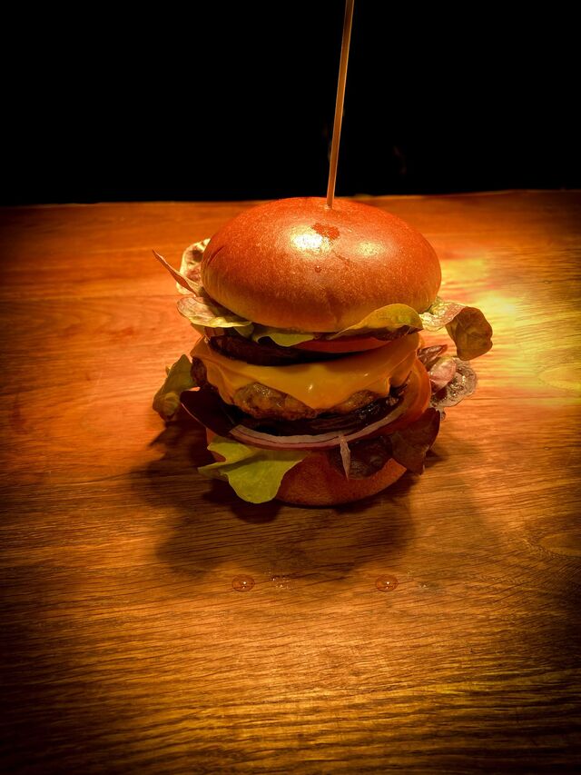 Der Nubische König - Burger mit Rindfleisch