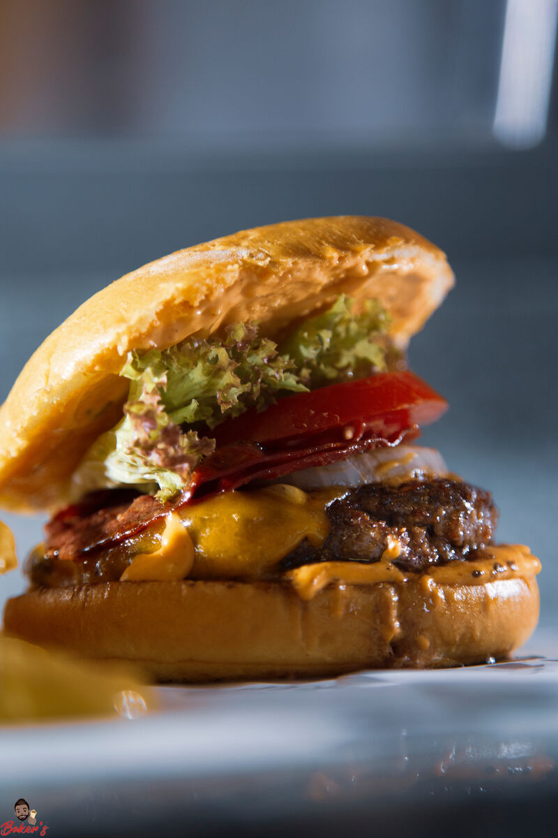 Der Cheeseburger Bacon mit Steakfries. 100% Beef. 100% Tasty. #beefburger #burger #steakfries #joppie #fresh #premiumfood #selec
