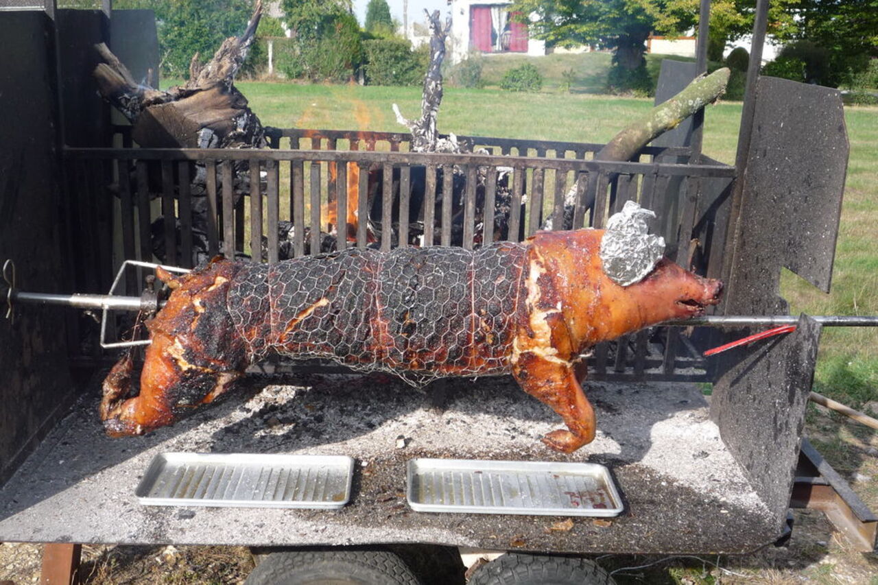 Nos méchoui agneau ou cochon