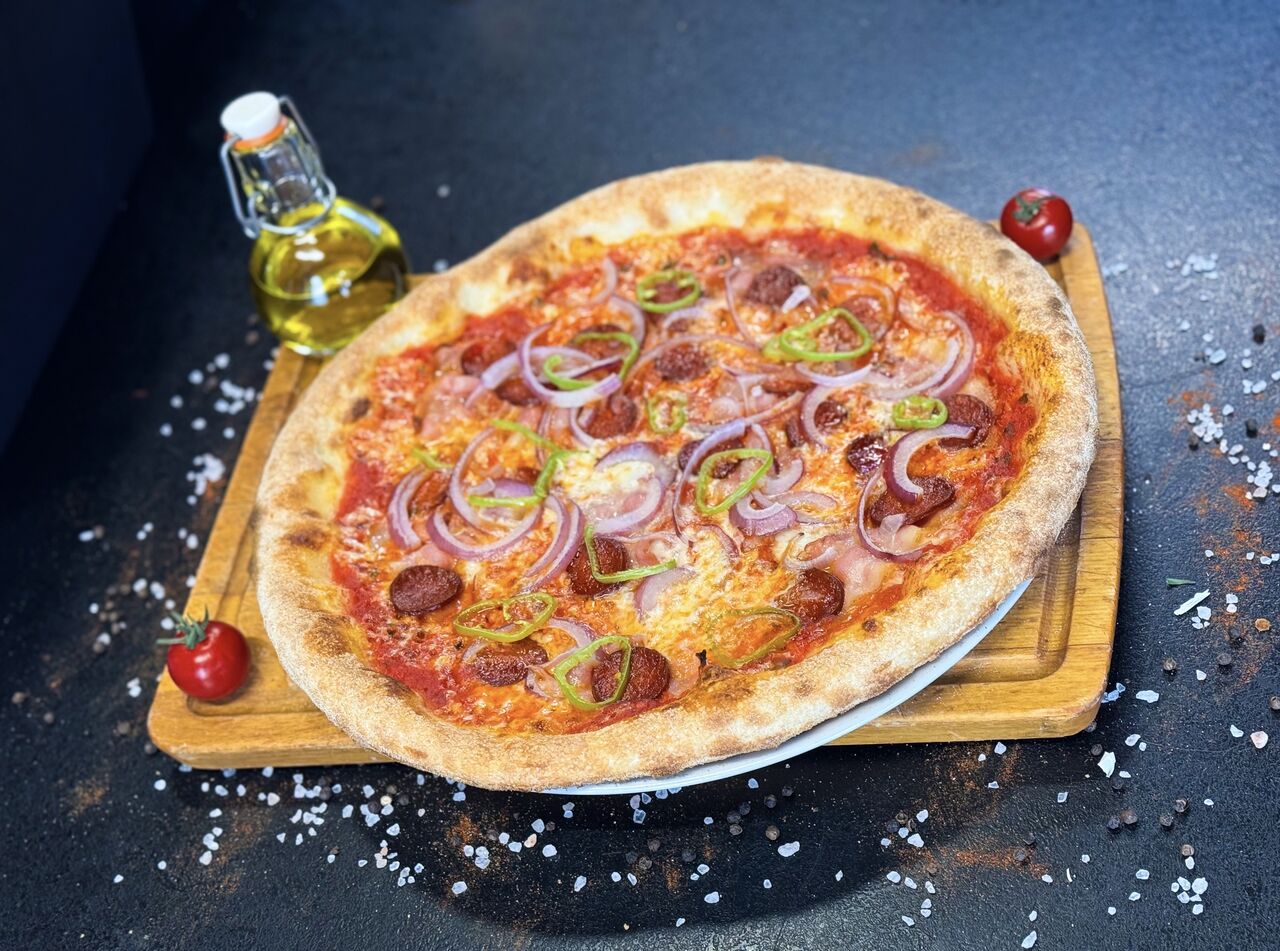 Magyaros pizza